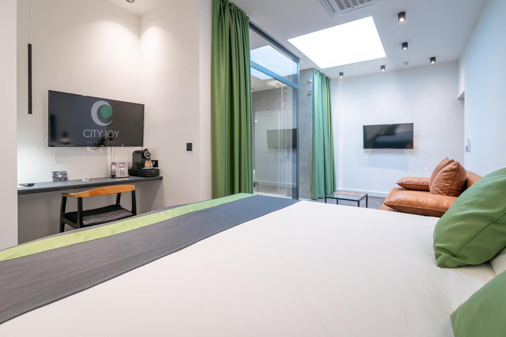 City Joy - Sports Center Tasmajdan Belgrad Rum bild